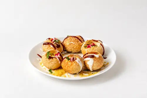 Dahi puri chaat